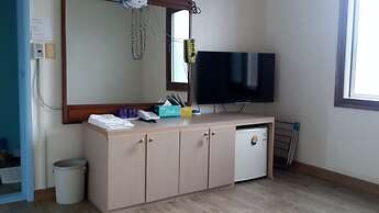 Minjoonggak Guesthouse