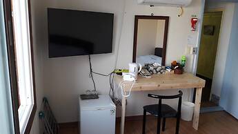 Minjoonggak Guesthouse