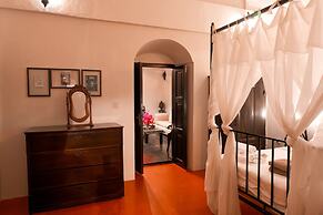 Santorini Heritage Villas & Mansions