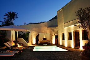 Santorini Heritage Villas & Mansions