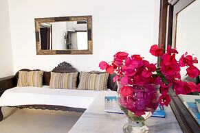 Santorini Heritage Villas & Mansions