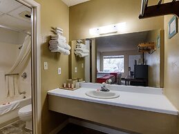 OYO Hotel Branson MO-165