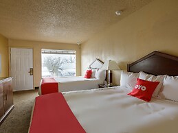 OYO Hotel Branson MO-165