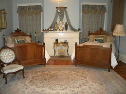 Shadowlawn Bed & Breakfast