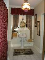 Shadowlawn Bed & Breakfast