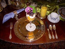 Shadowlawn Bed & Breakfast