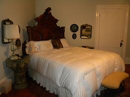 Shadowlawn Bed & Breakfast