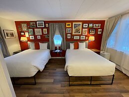 Sleep Woodstock Motel