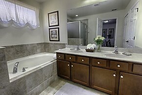 Bella Vida Resort by Home 2U