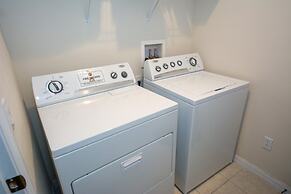 Bella Vida Resort by Home 2U