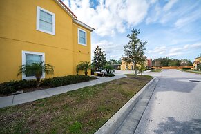 Bella Vida Resort by Home 2U