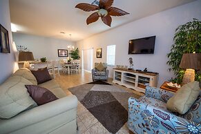 Bella Vida Resort by Home 2U