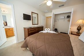 Bella Vida Resort by Home 2U