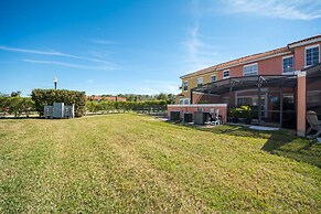 Bella Vida Resort by Home 2U