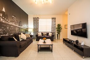 Bella Vida Resort by Home 2U