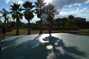 Bella Vida Resort by Home 2U