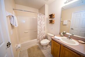 Bella Vida Resort by Home 2U