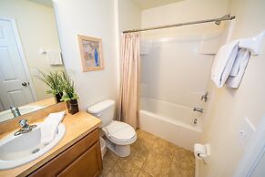 Bella Vida Resort by Home 2U