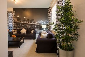 Bella Vida Resort by Home 2U