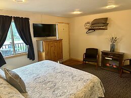 Mountain View Lodge & Cabins