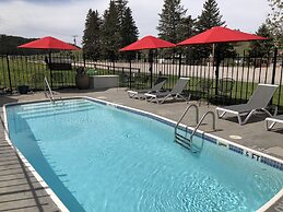 Mountain View Lodge & Cabins