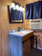 Mountain View Lodge & Cabins