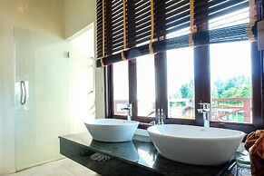 Bhu Tarn Koh Chang Resort and Spa