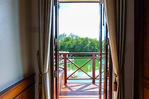 Bhu Tarn Koh Chang Resort and Spa