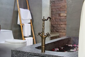 Cambana d'Angkor Suites