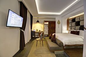 Solitaire Damnak Villa Hotel