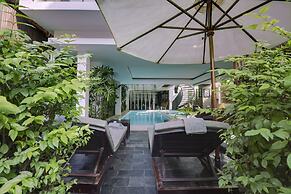 Solitaire Damnak Villa Hotel