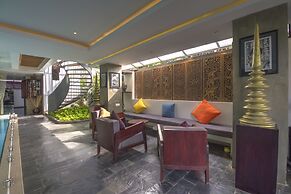 Solitaire Damnak Villa Hotel