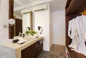 Solitaire Damnak Villa Hotel