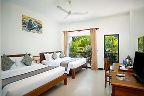 Landing Gold By Amatak