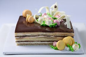 Landing Gold By Amatak