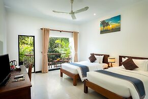 Landing Gold By Amatak