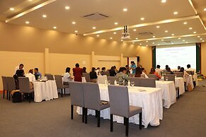 Landing Gold By Amatak