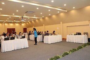 Landing Gold By Amatak