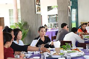 Landing Gold By Amatak