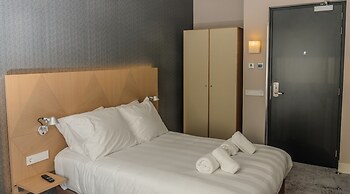 Amadi Panorama Hotel