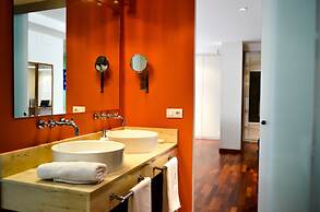 The Zentral Suites & Apartments