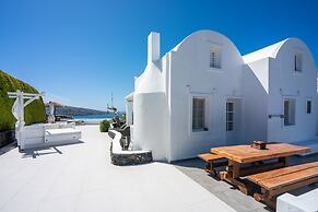 Oia Sunset Villas