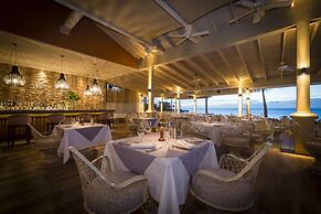 The Cove Suites at Blue Waters Resort and Spa