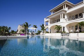 The Cove Suites at Blue Waters Resort and Spa