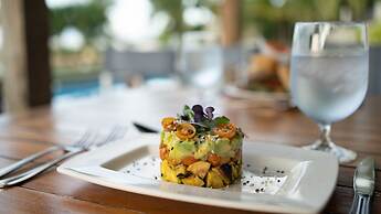 The Cove Suites at Blue Waters Resort and Spa