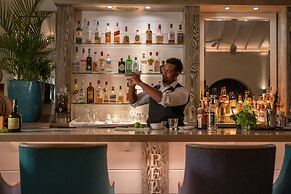 The Cove Suites at Blue Waters Resort and Spa