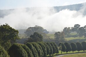 Mountain Cove Farms Resort