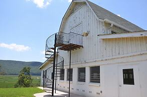 Mountain Cove Farms Resort