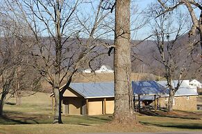 Mountain Cove Farms Resort