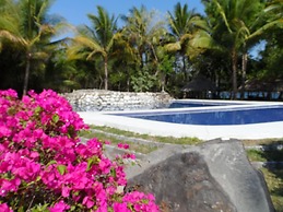 Puerto Barillas Marina & Lodge